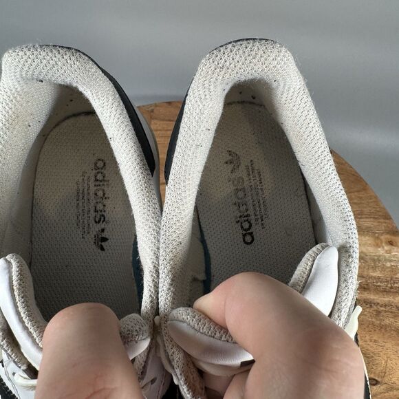 Adidas Shoes Womens 7.5‎ Superstar Running Sneaker White Leather - Picture 6 of 7